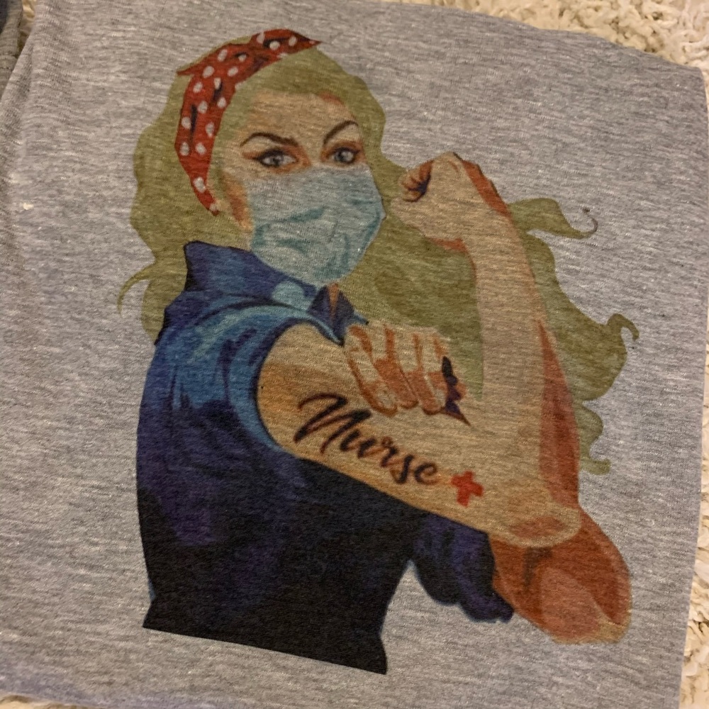 Blonde Nurse strong tee - Rosie Riveter